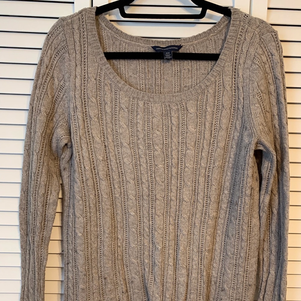 American Eagle sweater